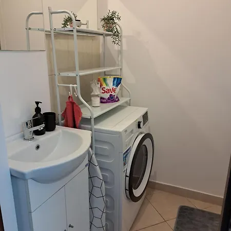 Sixtyships Center Rusze